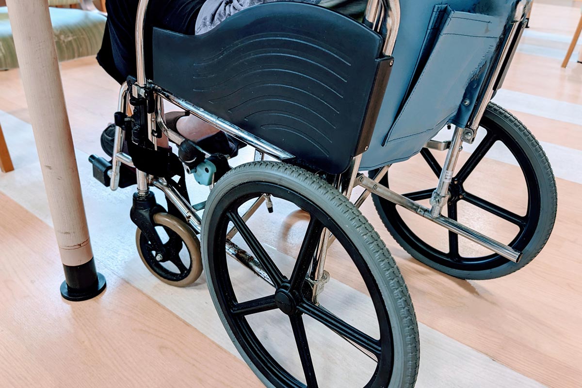 車椅子を使用している様子